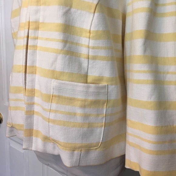 NWT Cato Yellow and White Striped Blazer with Three-Quarter Sleeves - Picture 4 of 7